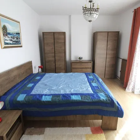 Vera Apartment